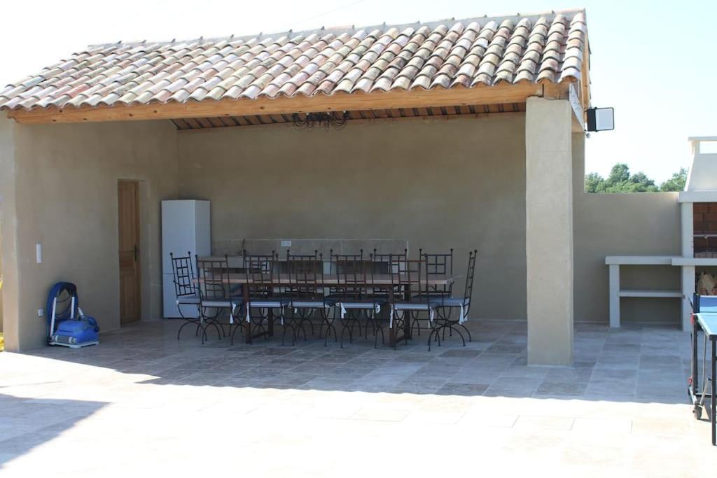 Mas En Campagne Villa Mallemort Luaran gambar